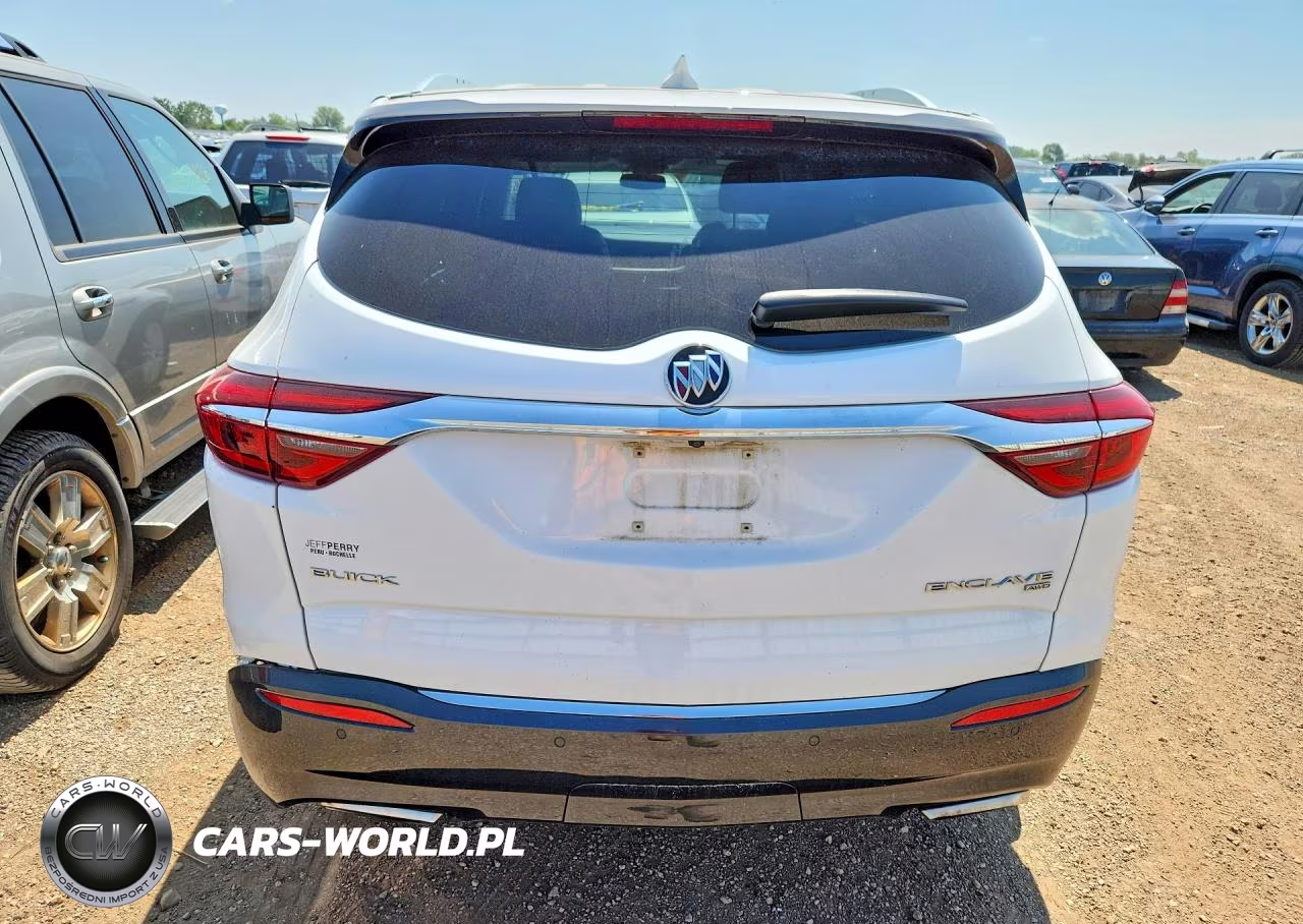 2018 Buick Enclave Essence VIN:5GAEVAKW8JJ178475 - 6