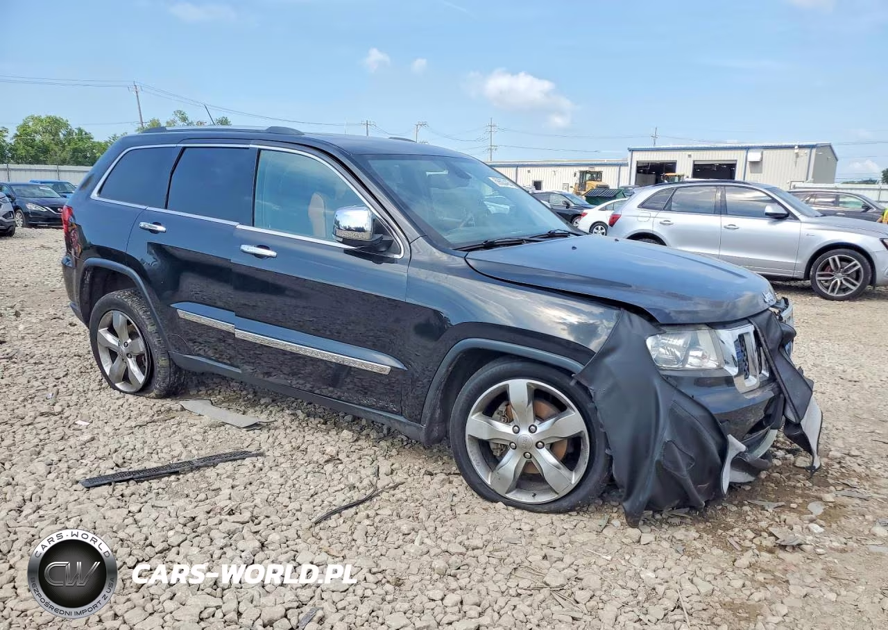 2013 Jeep Grand Cherokee Overland VIN:1C4RJFCG7DC531748 - 4