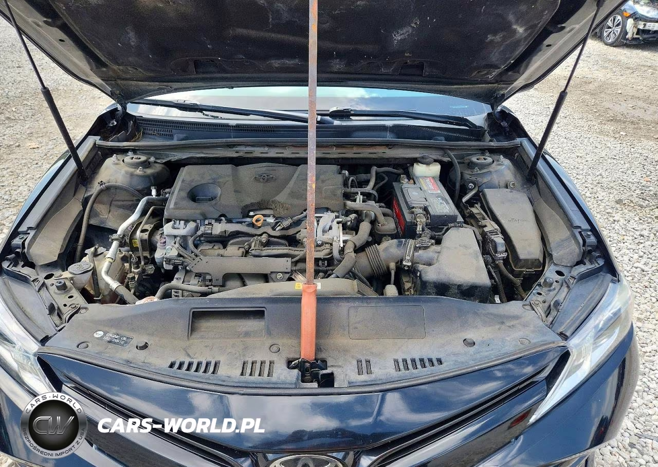 2018 Toyota Camry Le VIN:4T1B11HKXJU545985 - 11