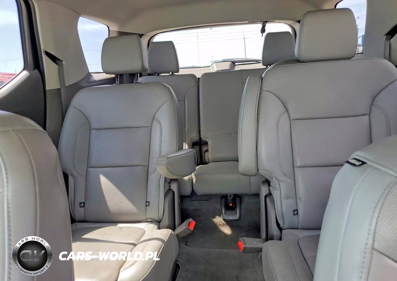 2019 Chevrolet Traverse Premier VIN:1GNERKKW5KJ177625 - 10