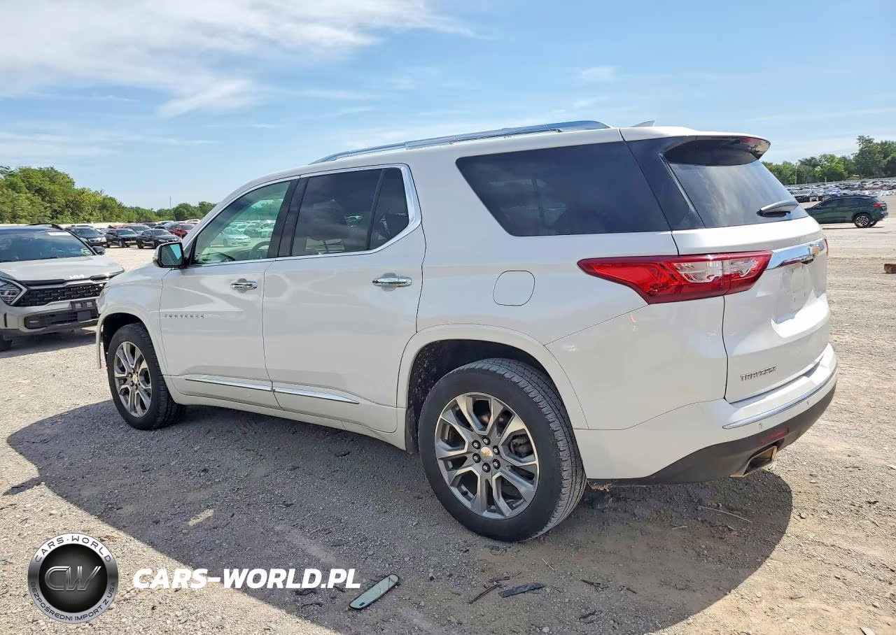 2019 Chevrolet Traverse Premier VIN:1GNERKKW5KJ177625 - 2