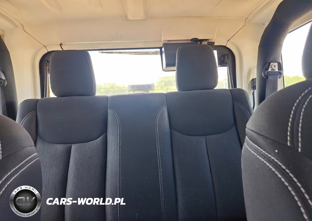2015 Jeep Wrangler Sahara VIN:1C4AJWBG0FL748639 - 10