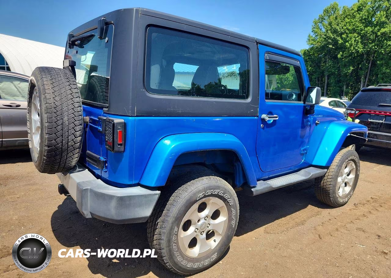 2015 Jeep Wrangler Sahara VIN:1C4AJWBG0FL748639 - 3