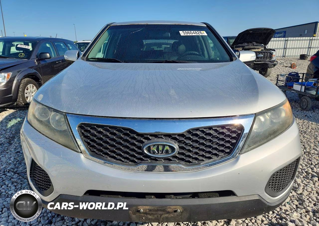 2011 Kia Sorento Lx VIN:5XYKTCA19BG025842 - 5