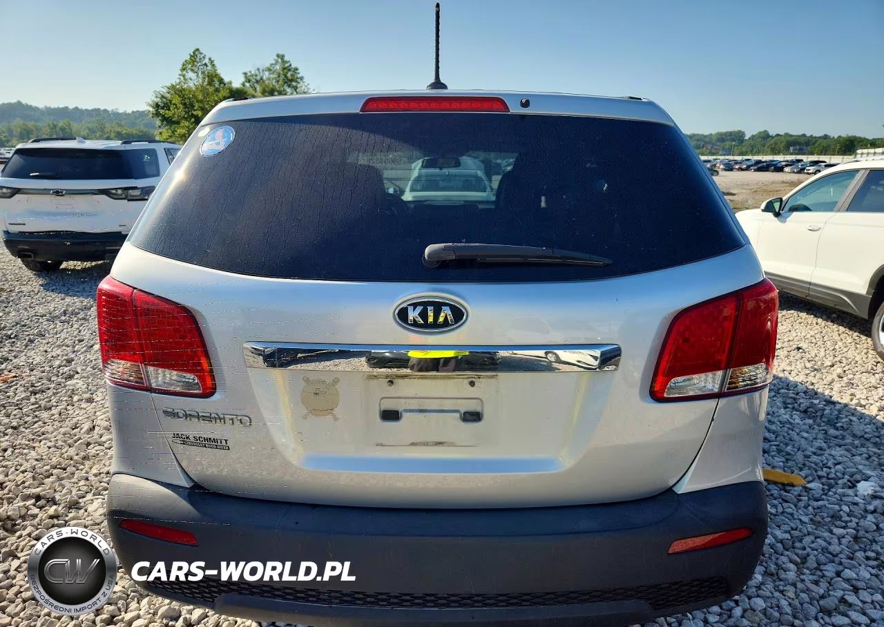 2011 Kia Sorento Lx VIN:5XYKTCA19BG025842 - 6