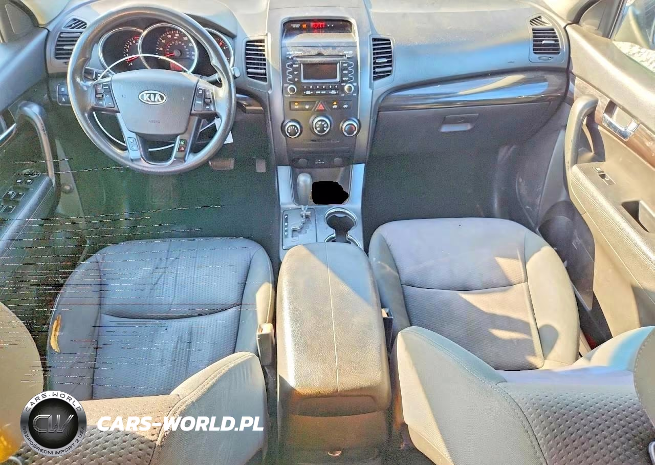 2011 Kia Sorento Lx VIN:5XYKTCA19BG025842 - 8