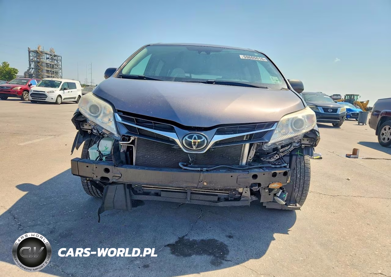 2019 Toyota Sienna Xle 8-Passenger VIN:5TDYZ3DCXKS017192 - 5