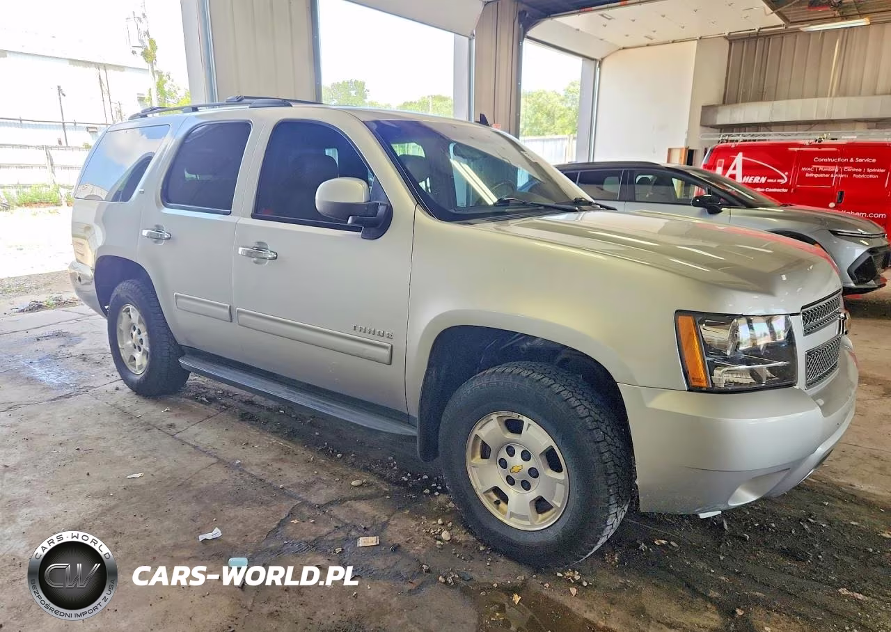 2010 Chevrolet Tahoe K1500 Lt VIN:1GNUKBE09AR244640 - 4