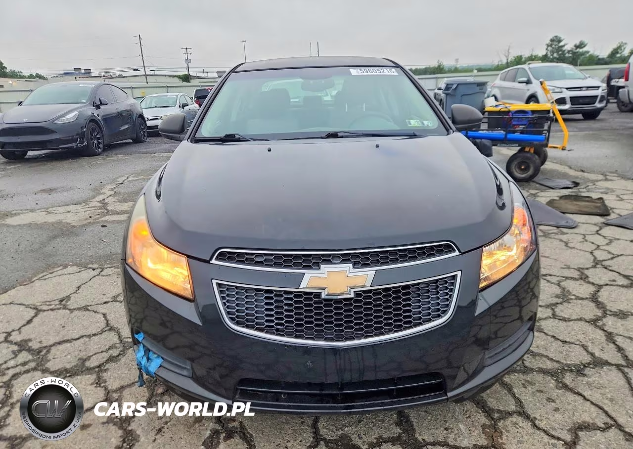 2011 Chevrolet Cruze Ls VIN:1G1PC5SH4B7232612 - 5