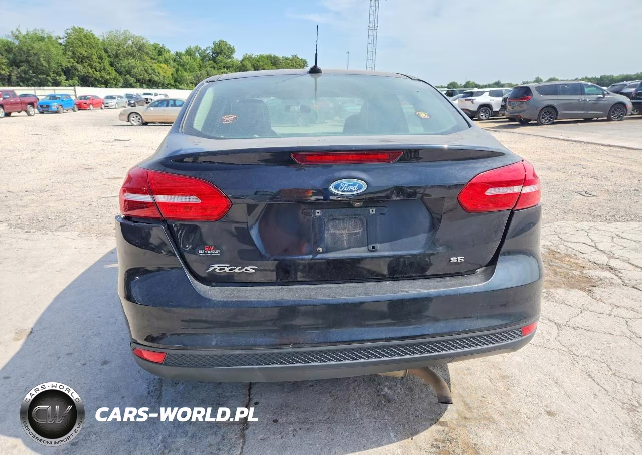 2018 Ford Focus Se VIN:1FADP3F28JL220404 - 6