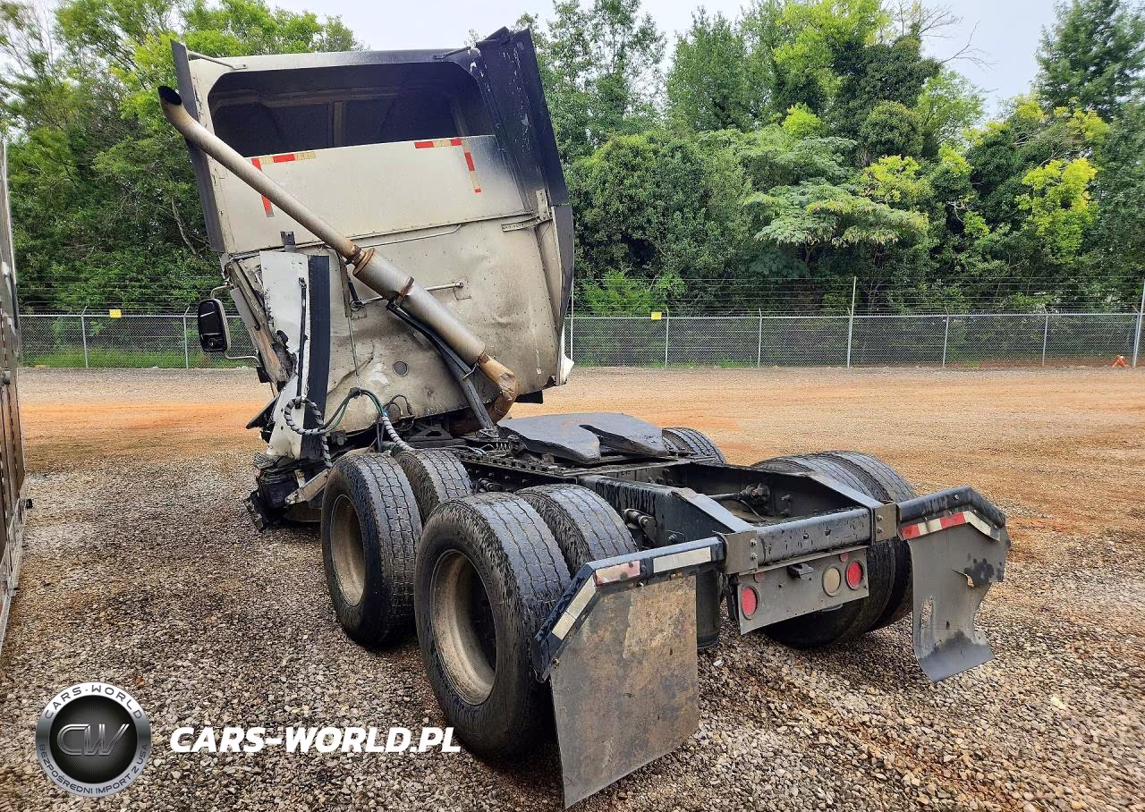 2003 International 9200I Semi Truck VIN:2HSCEAPR33C073019 - 2