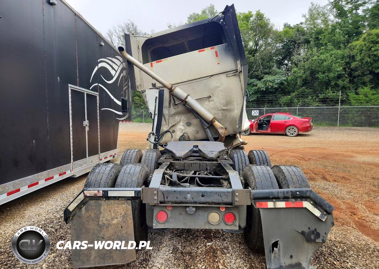 2003 International 9200I Semi Truck VIN:2HSCEAPR33C073019 - 6