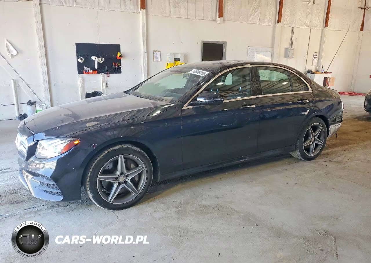 2017 Mercedes-Benz E 300 4Matic – zdjęcie 1 z 12
