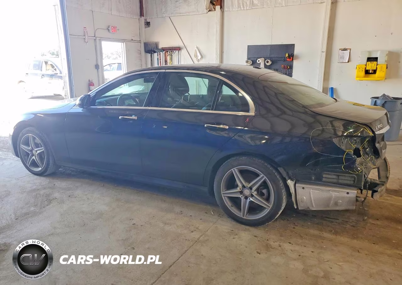 2017 Mercedes-Benz E 300 4Matic VIN:WDDZF4KB5HA023295 - 2