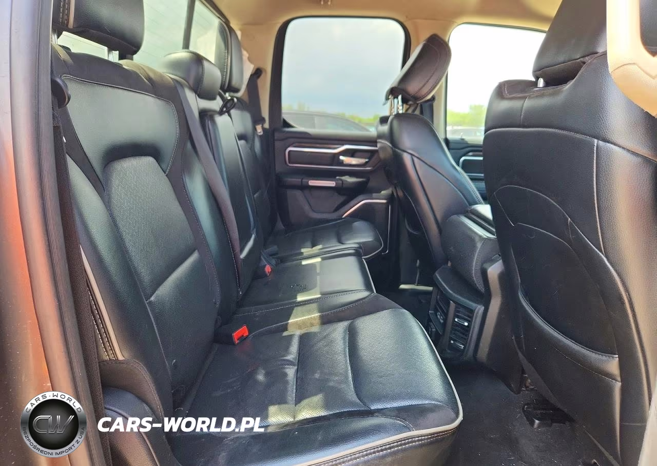 2019 Ram 1500 Laramie VIN:1C6RREDT3KN800559 - 10