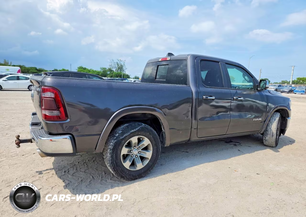 2019 Ram 1500 Laramie VIN:1C6RREDT3KN800559 - 3