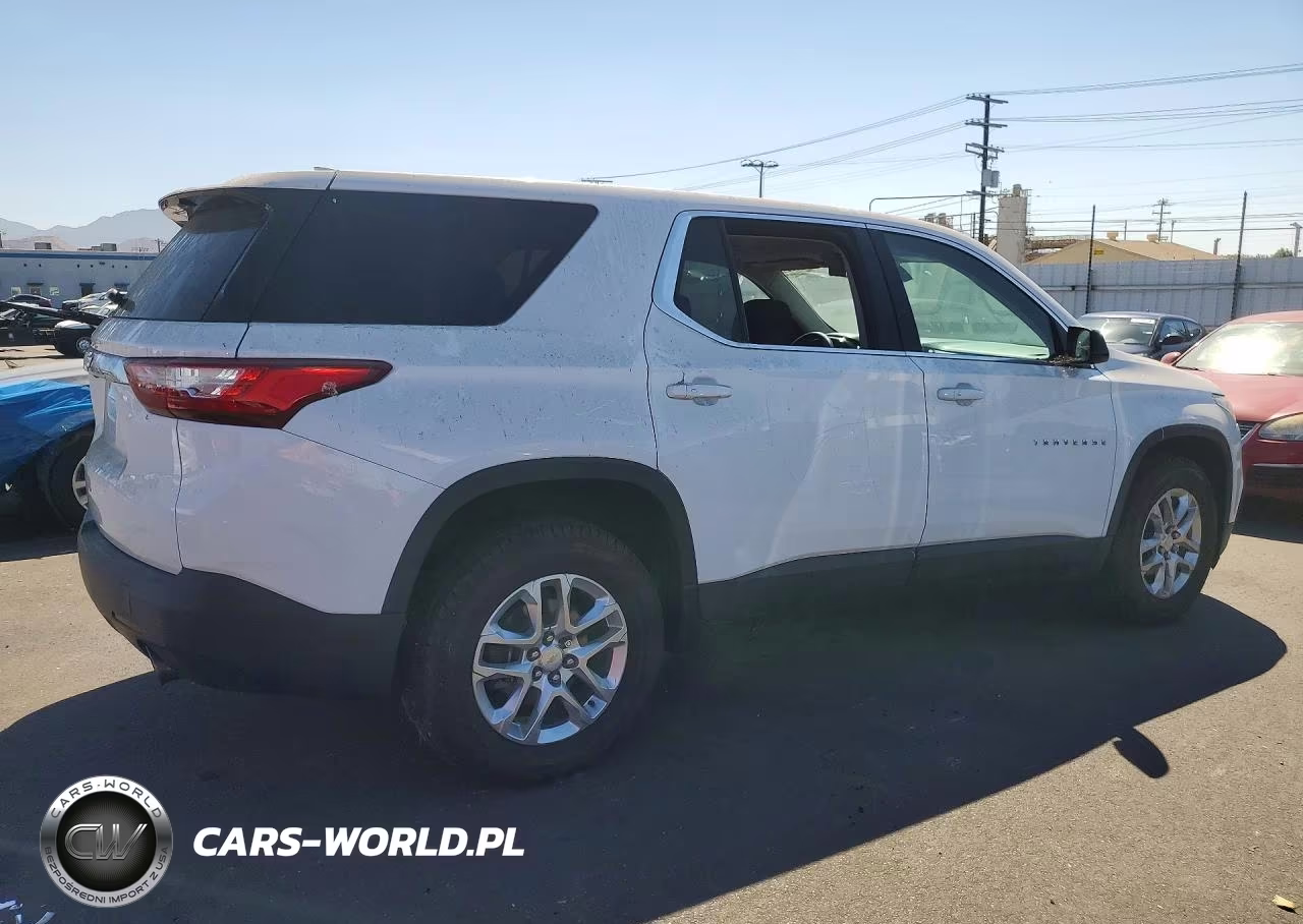 2018 Chevrolet Traverse Ls VIN:1GNERFKW6JJ260048 - 3