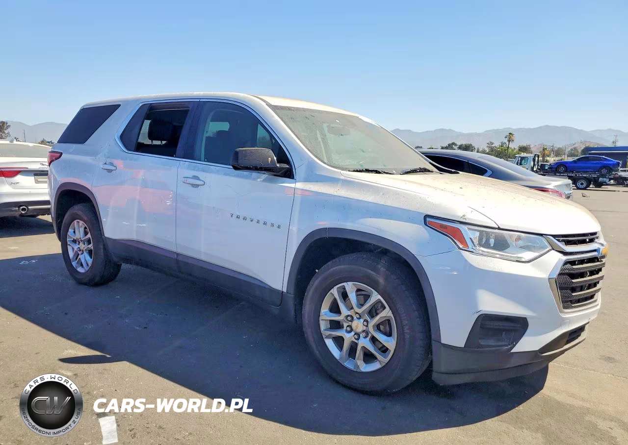 2018 Chevrolet Traverse Ls VIN:1GNERFKW6JJ260048 - 4
