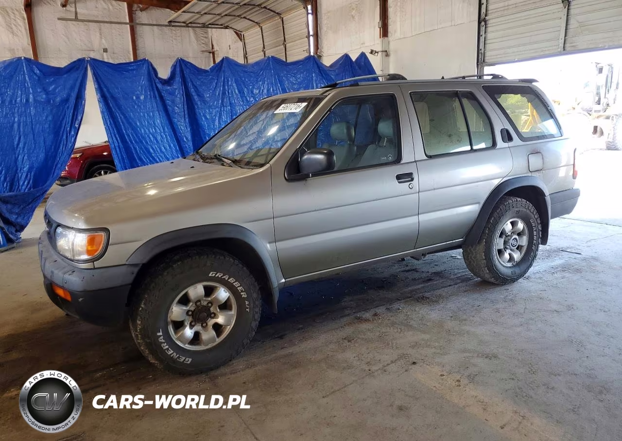 1999 Nissan Pathfinder Xe