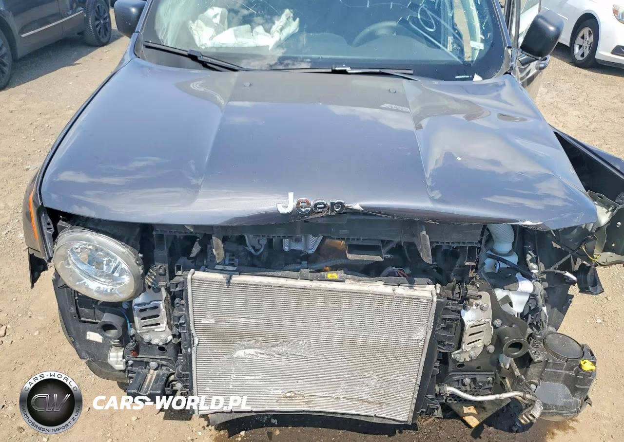2023 Jeep Renegade Latitude VIN:ZACNJDB10PPP71933 - 12