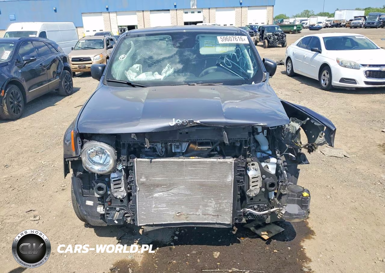 2023 Jeep Renegade Latitude VIN:ZACNJDB10PPP71933 - 5