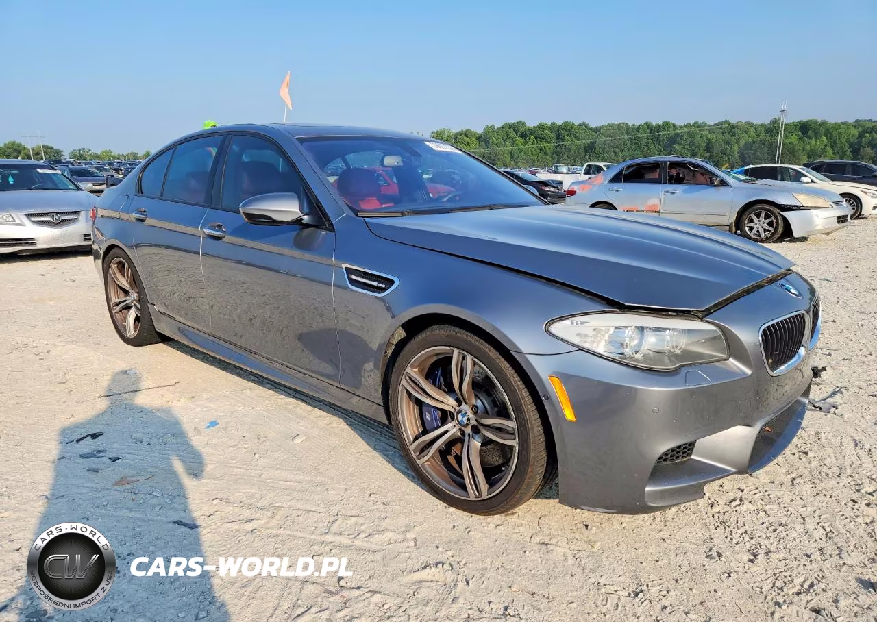 2013 BMW M5 VIN:WBSFV9C59DC772257 - 4