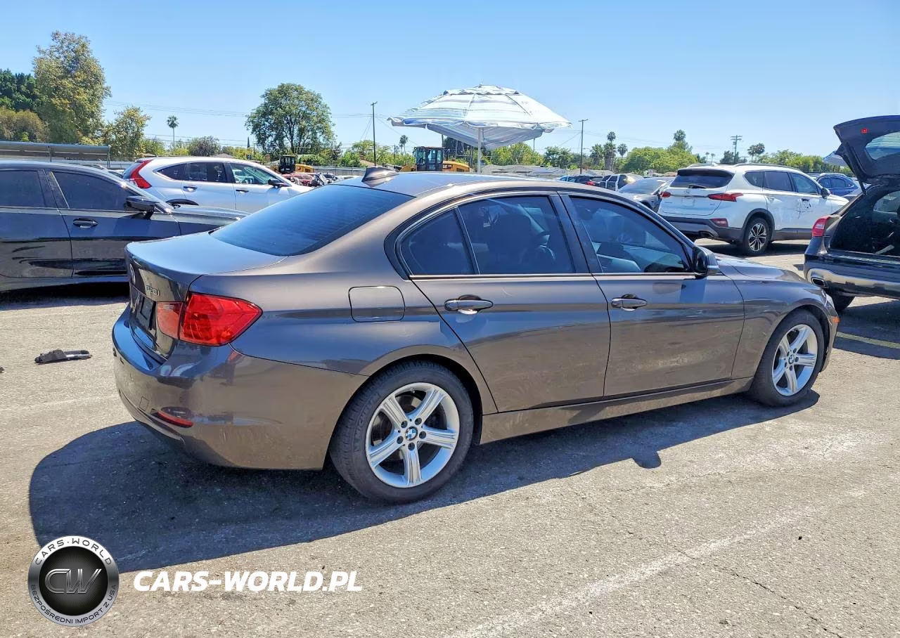 2012 BMW 328 I VIN:WBA3A5G59CNP18238 - 3