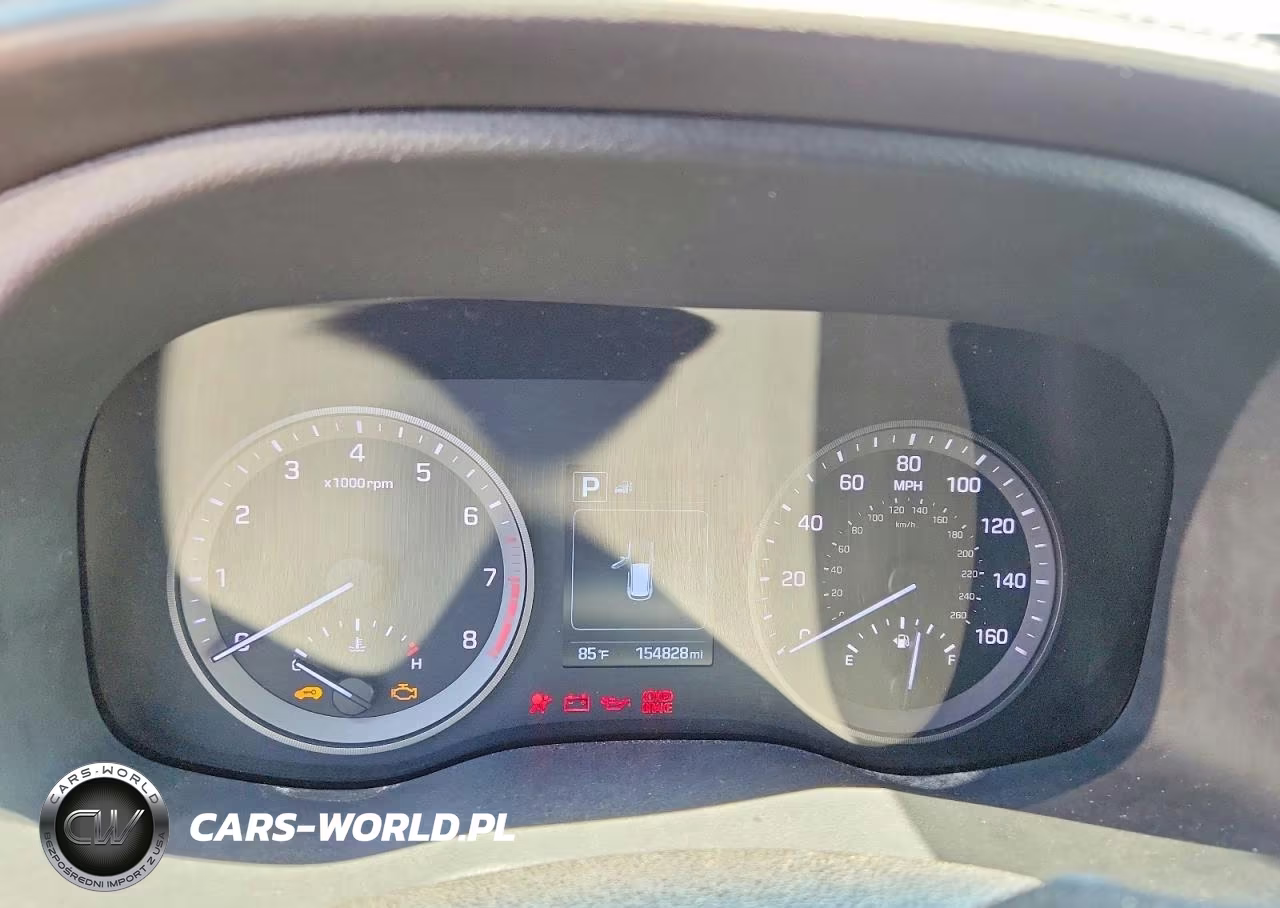 2017 Hyundai Tucson Limited VIN:KM8J3CA26HU563776 - 9