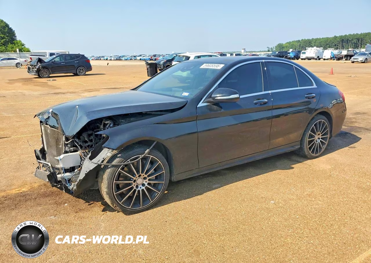 2015 Mercedes-Benz C 300 4Matic – zdjęcie 1 z 13