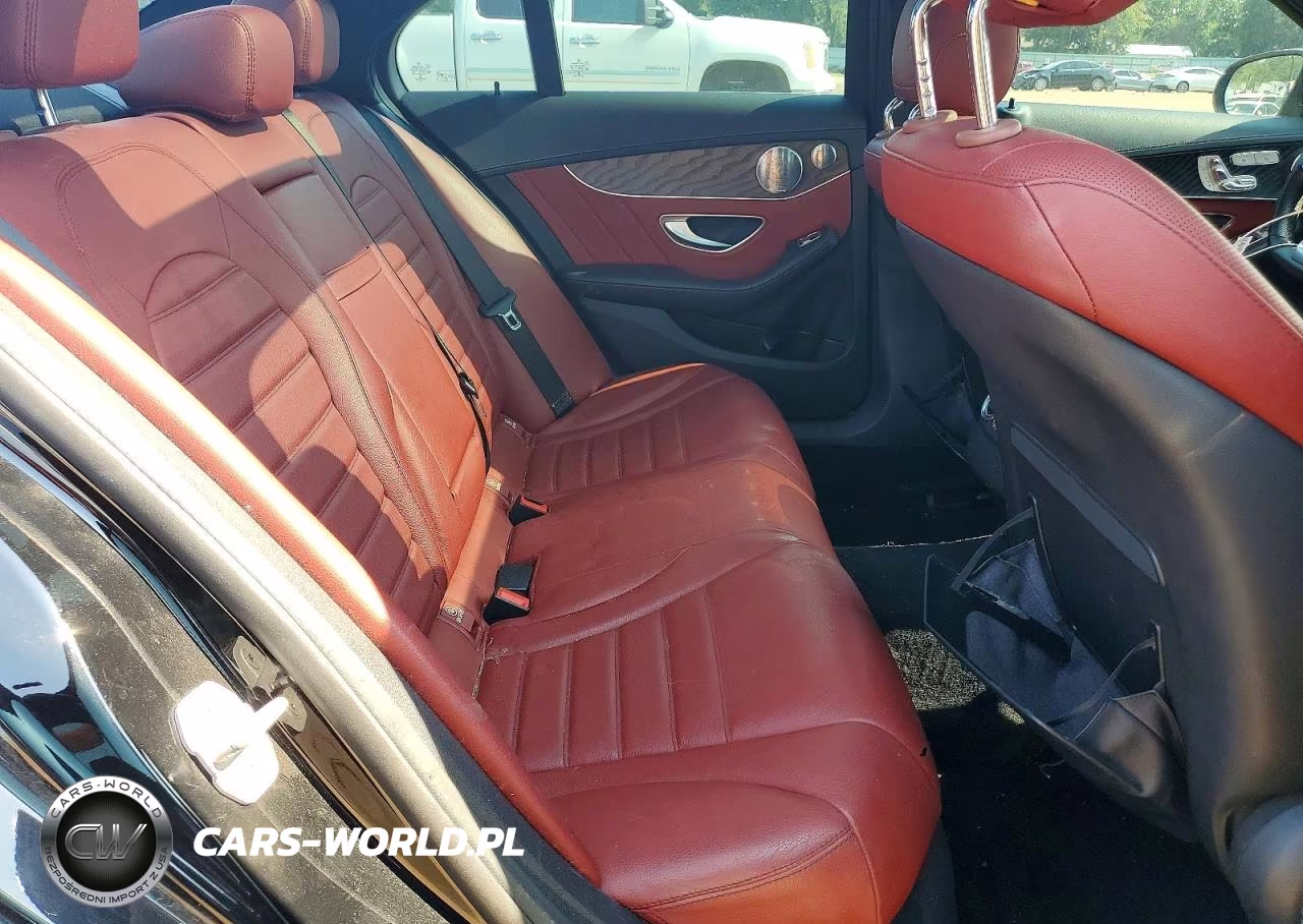 2015 Mercedes-Benz C 300 4Matic VIN:55SWF4KB4FU028469 - 10