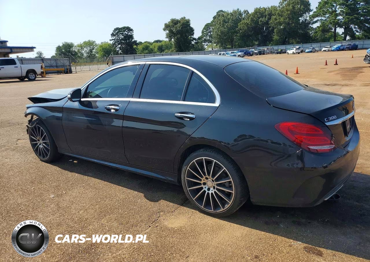 2015 Mercedes-Benz C 300 4Matic VIN:55SWF4KB4FU028469 - 2