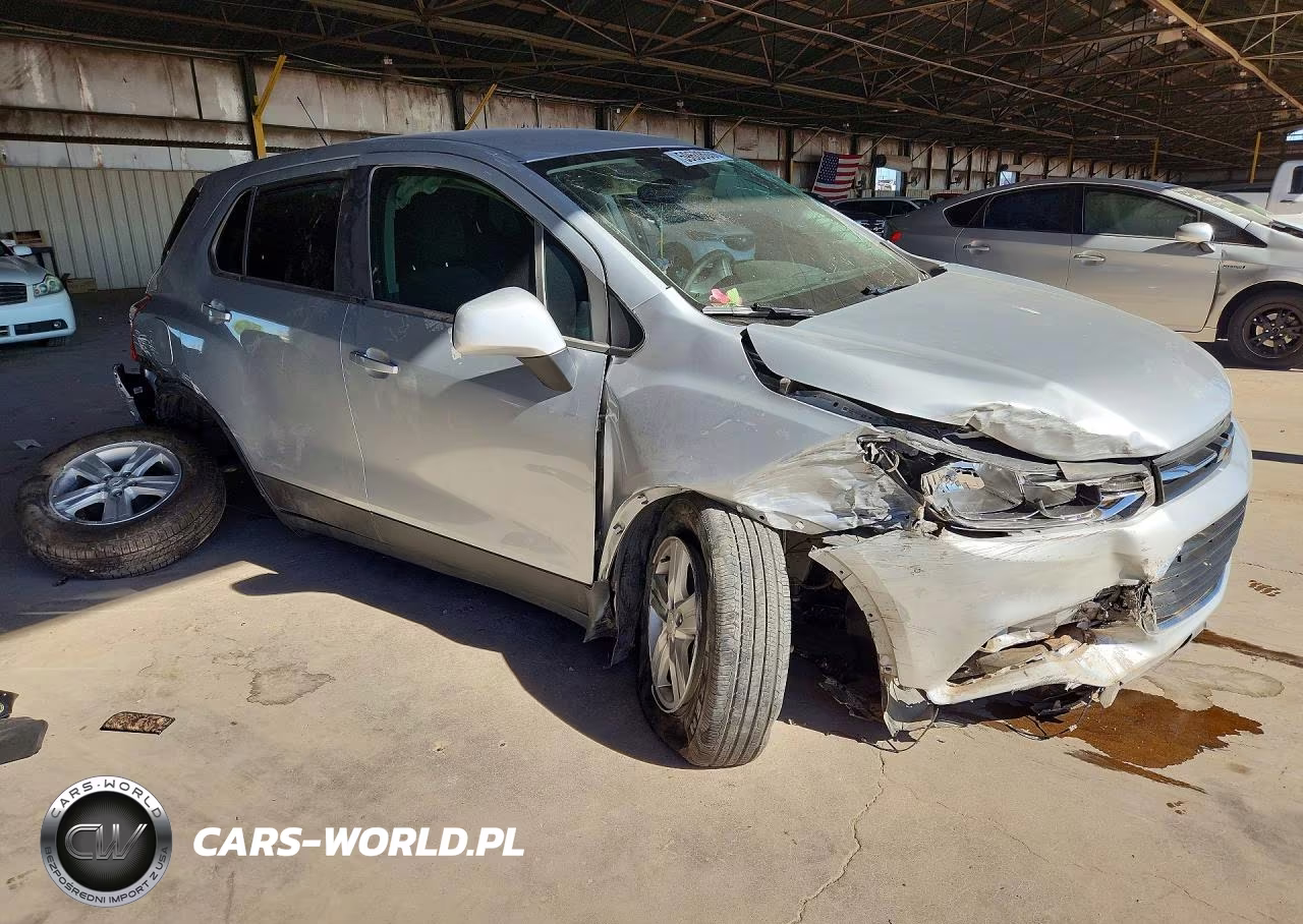 2020 Chevrolet Trax Ls VIN:3GNCJKSB2LL285948 - 4
