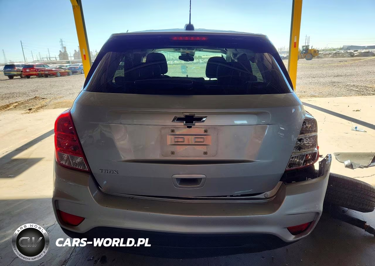 2020 Chevrolet Trax Ls VIN:3GNCJKSB2LL285948 - 6