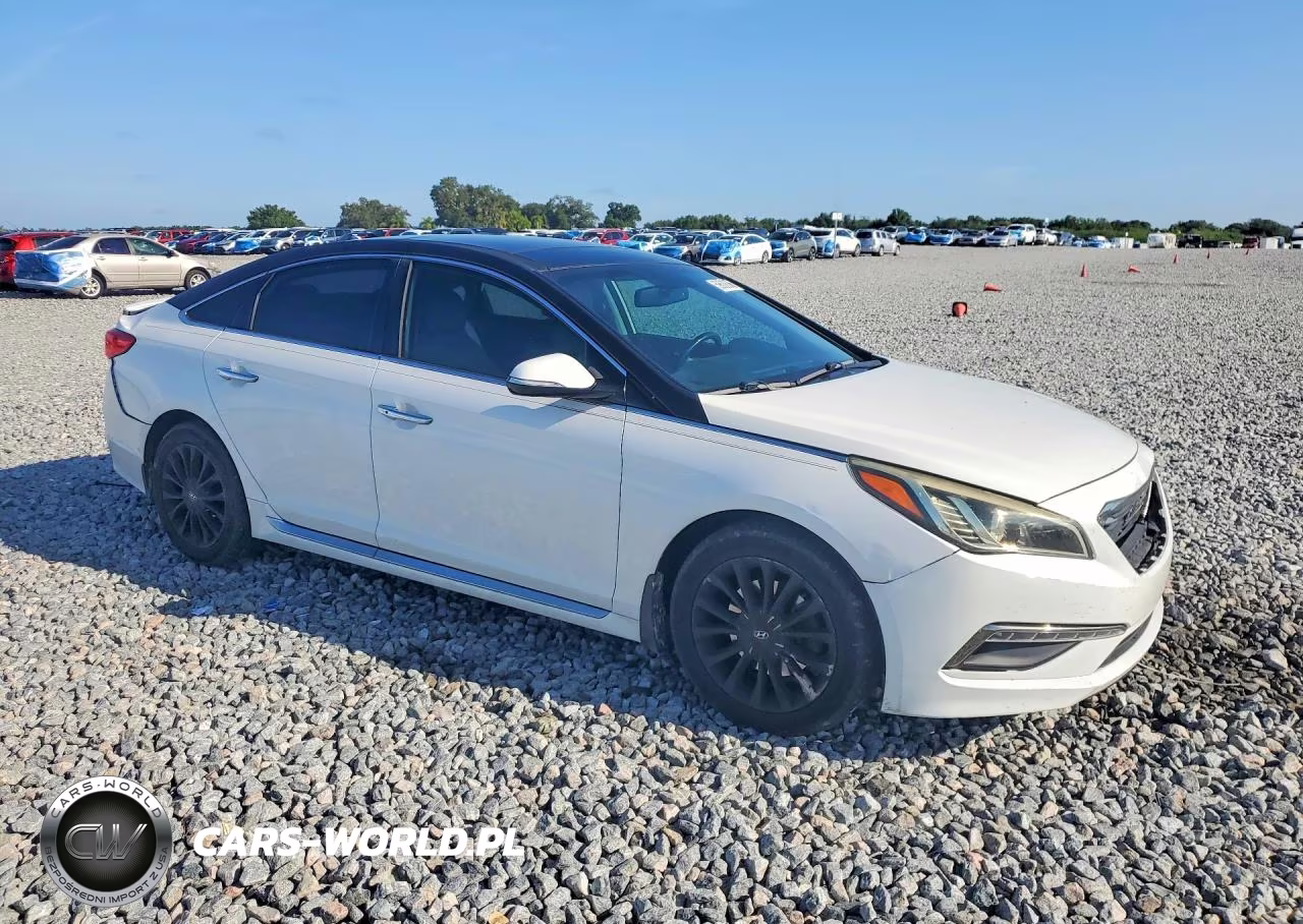 2015 Hyundai Sonata Limited VIN:5NPE34AF1FH025850 - 4