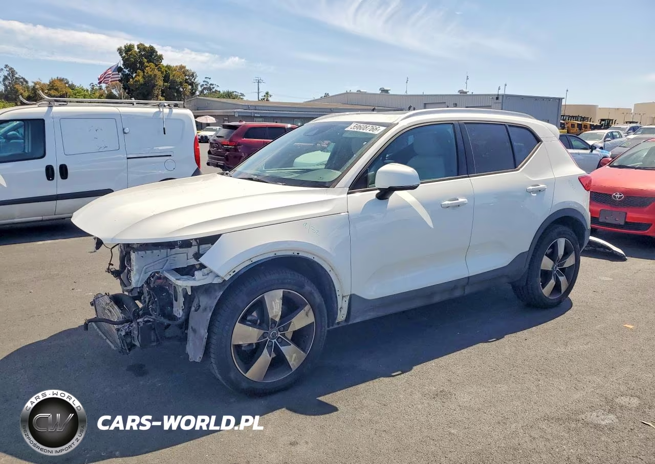 2019 Volvo Xc40 T5 Momentum