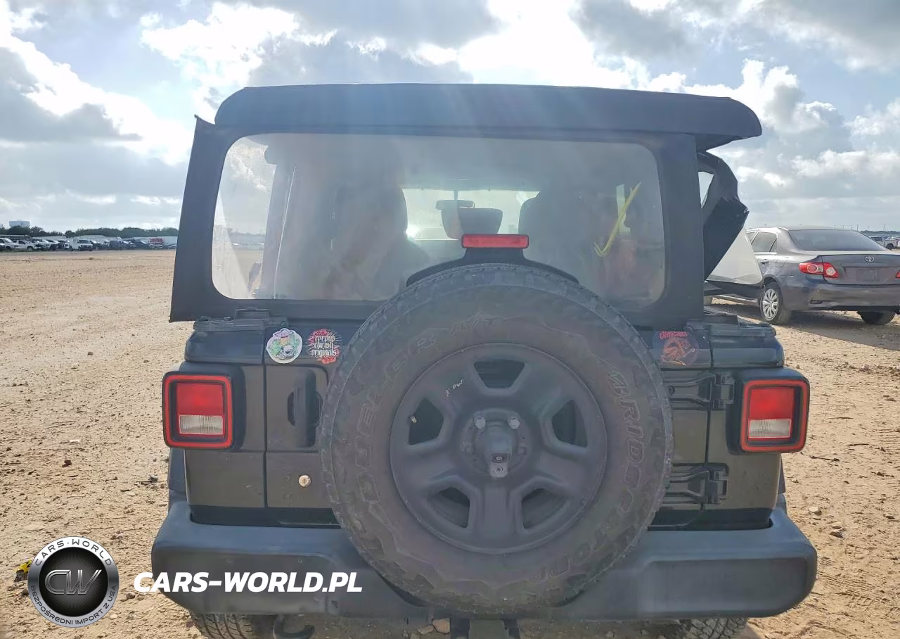2018 Jeep Wrangler Unlimited Sport VIN:1C4HJXDN6JW296221 - 6