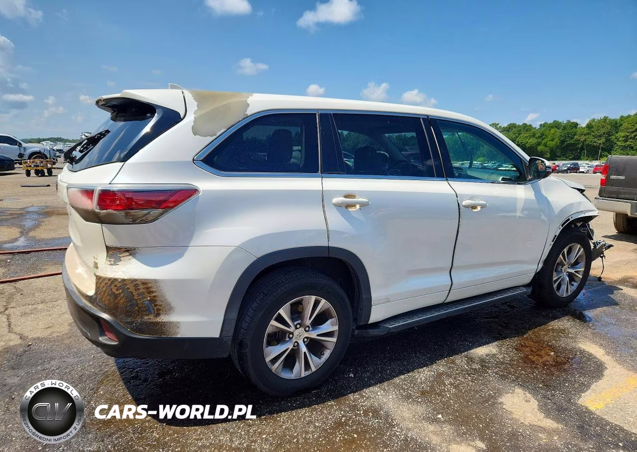 2015 Toyota Highlander Le Plus VIN:5TDZKRFH8FS047303 - 3