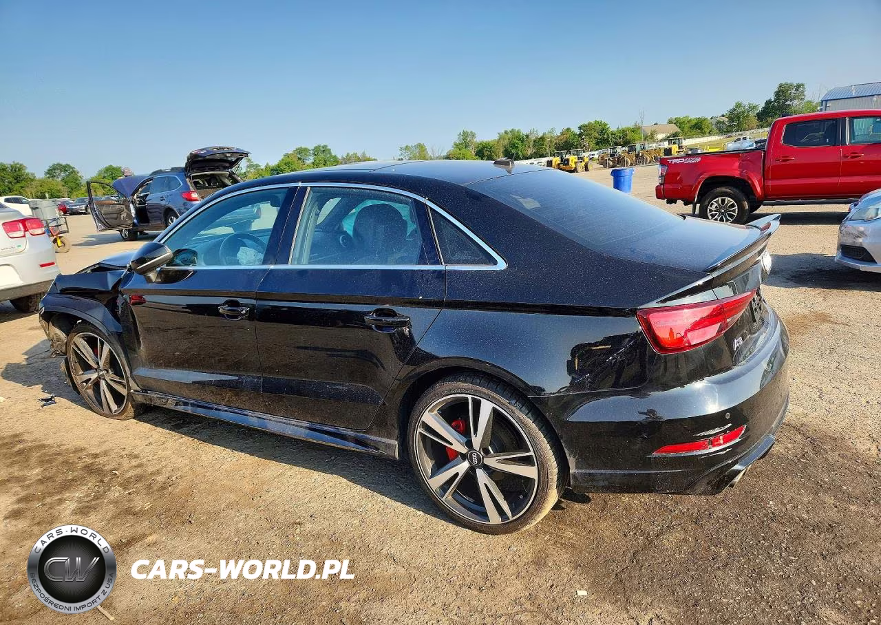 2018 Audi A3 Premium Plus VIN:WAUJ8GFF3J1041121 - 2