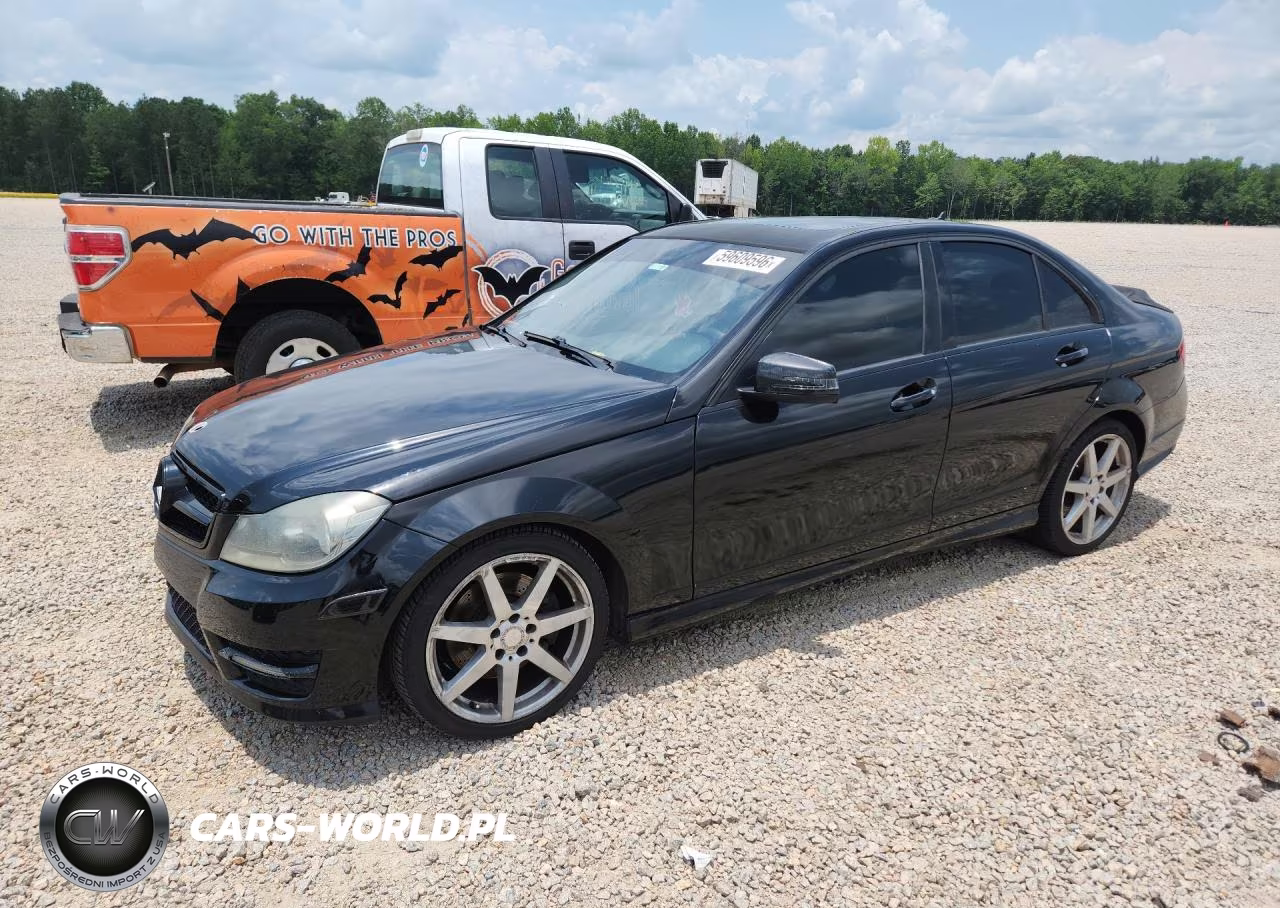 2014 Mercedes-Benz C 300 4Matic – zdjęcie 1 z 12