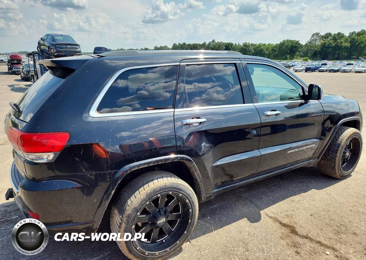 2015 Jeep Grand Cherokee Overland VIN:1C4RJFCG8FC705782 - 3