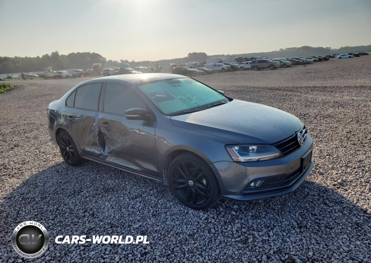 2018 Volkswagen Jetta Sport VIN:3VWD17AJXJM215007 - 4