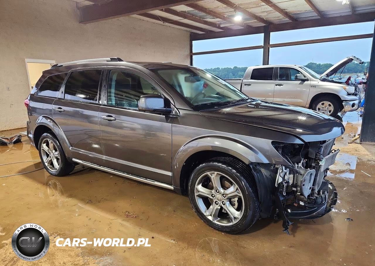 2017 Dodge Journey Crossroad VIN:3C4PDCGG1HT594703 - 4
