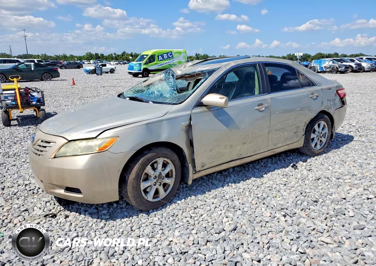 2007 Toyota Camry Le – zdjęcie 1 z 12