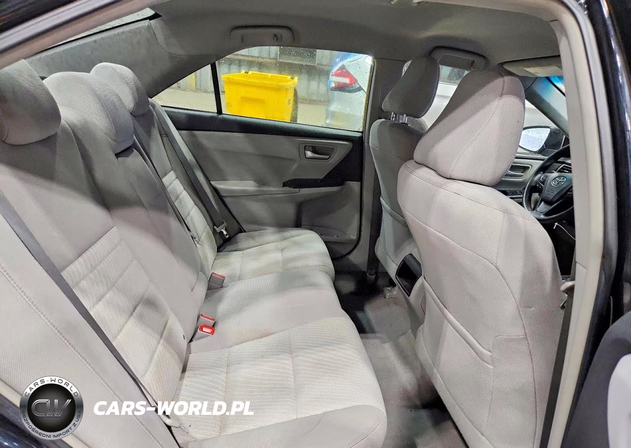 2017 Toyota Camry Le VIN:4T1BF1FKXHU289684 - 10