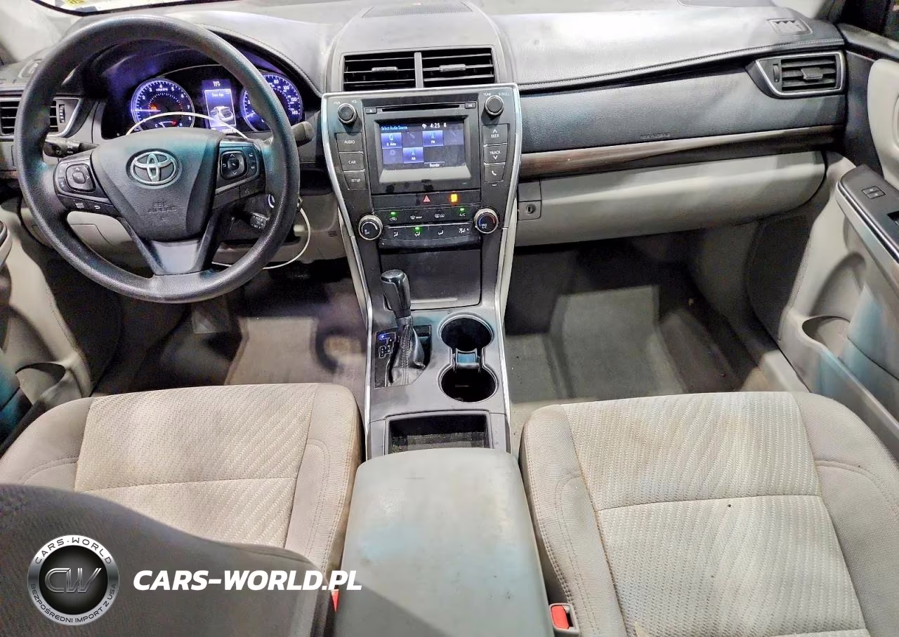 2017 Toyota Camry Le VIN:4T1BF1FKXHU289684 - 8