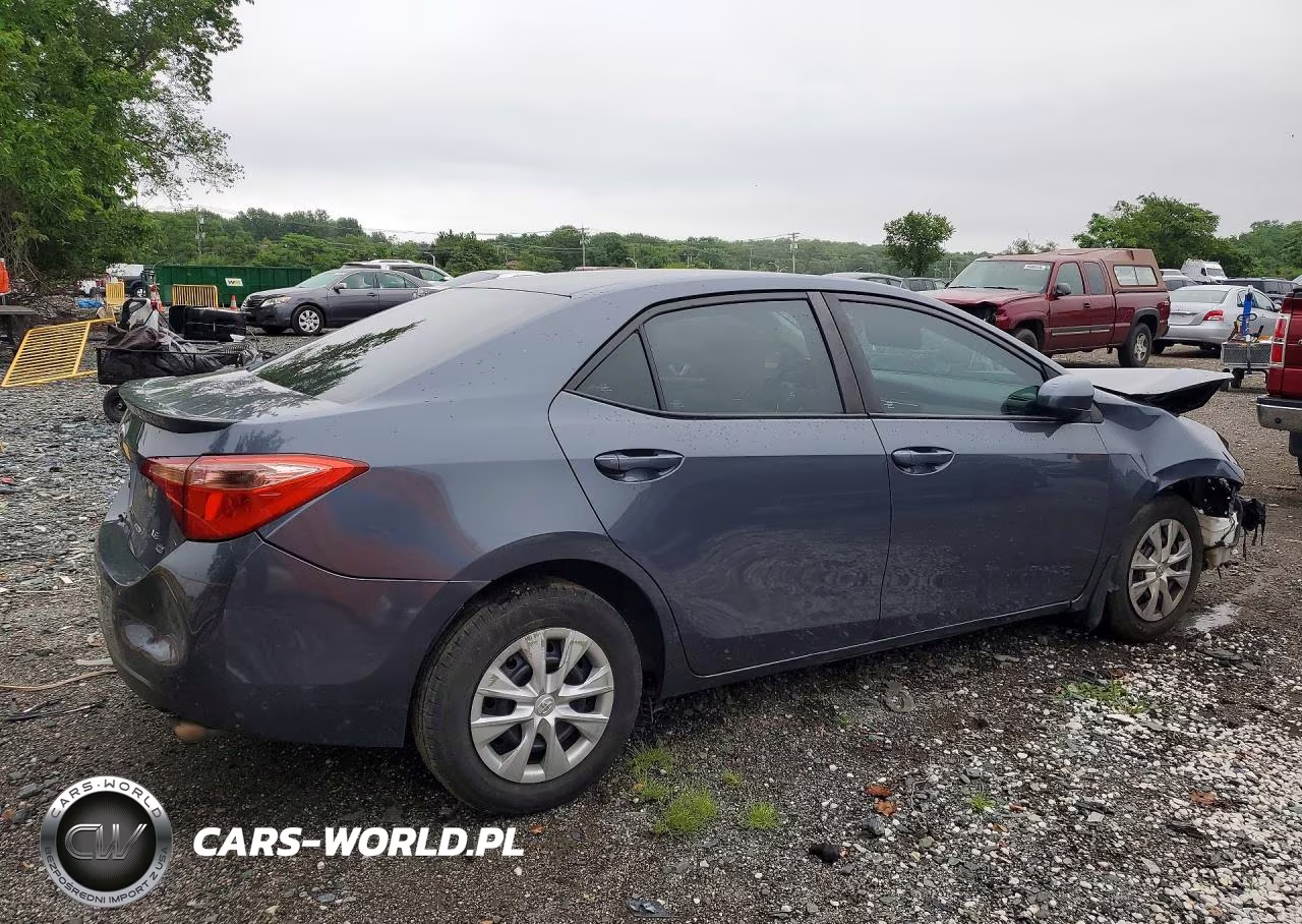 2017 Toyota Corolla Le Eco VIN:2T1BPRHE2HC920707 - 3