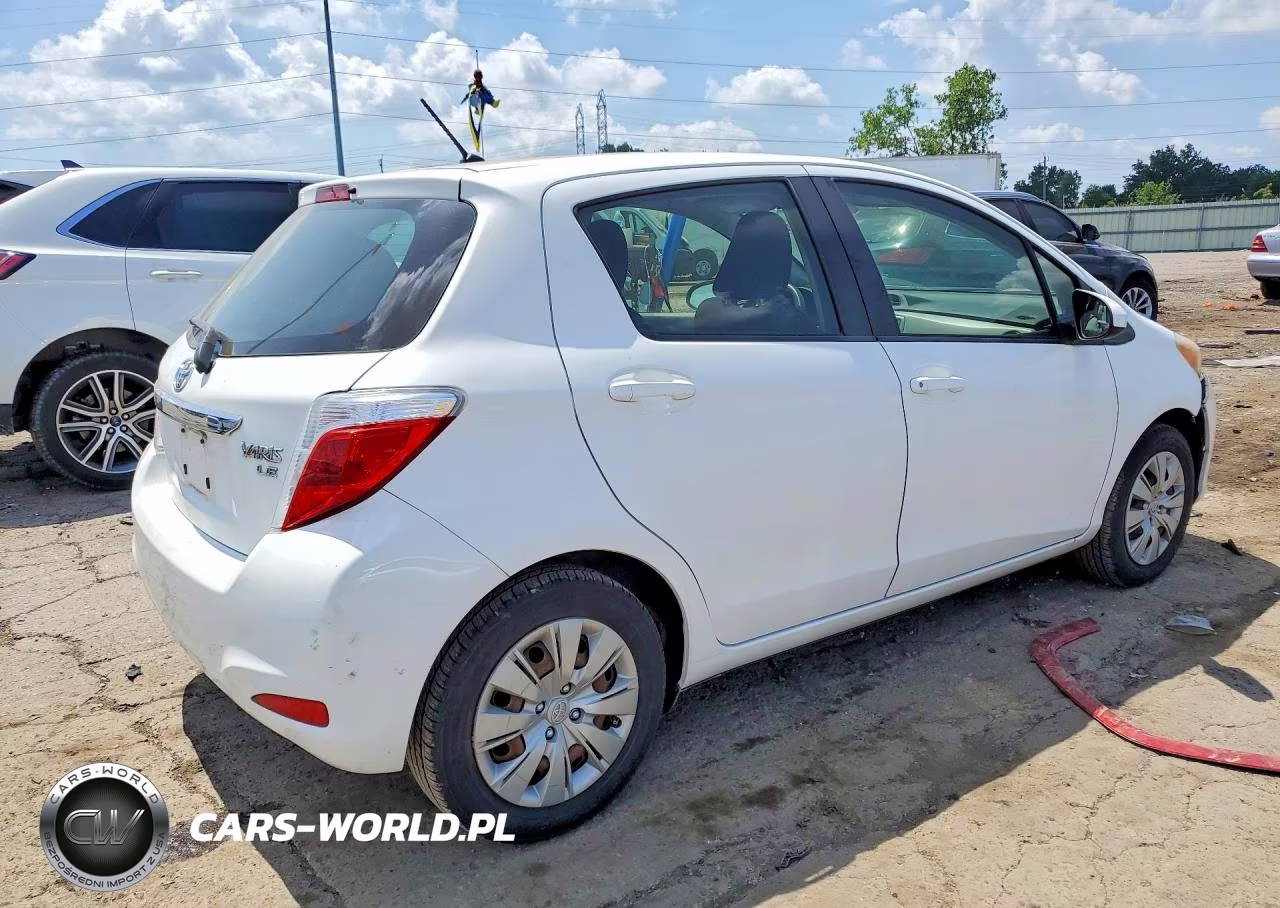 2014 Toyota Yaris VIN:JTDKTUD32ED579021 - 3