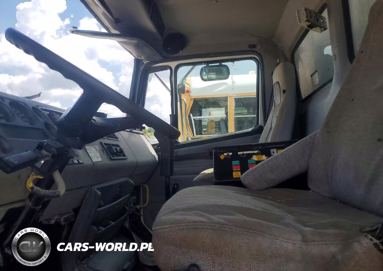 1999 Freightliner Fl112 Feed Delivery Truck VIN:1FVXTWEBXXHB53426 - 5
