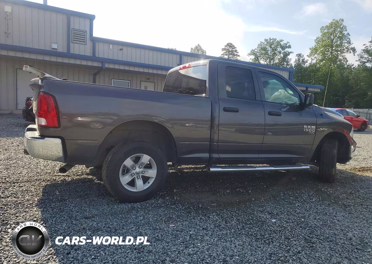 2022 Ram 1500 VIN:1C6RR7FG9NS208164 - 3