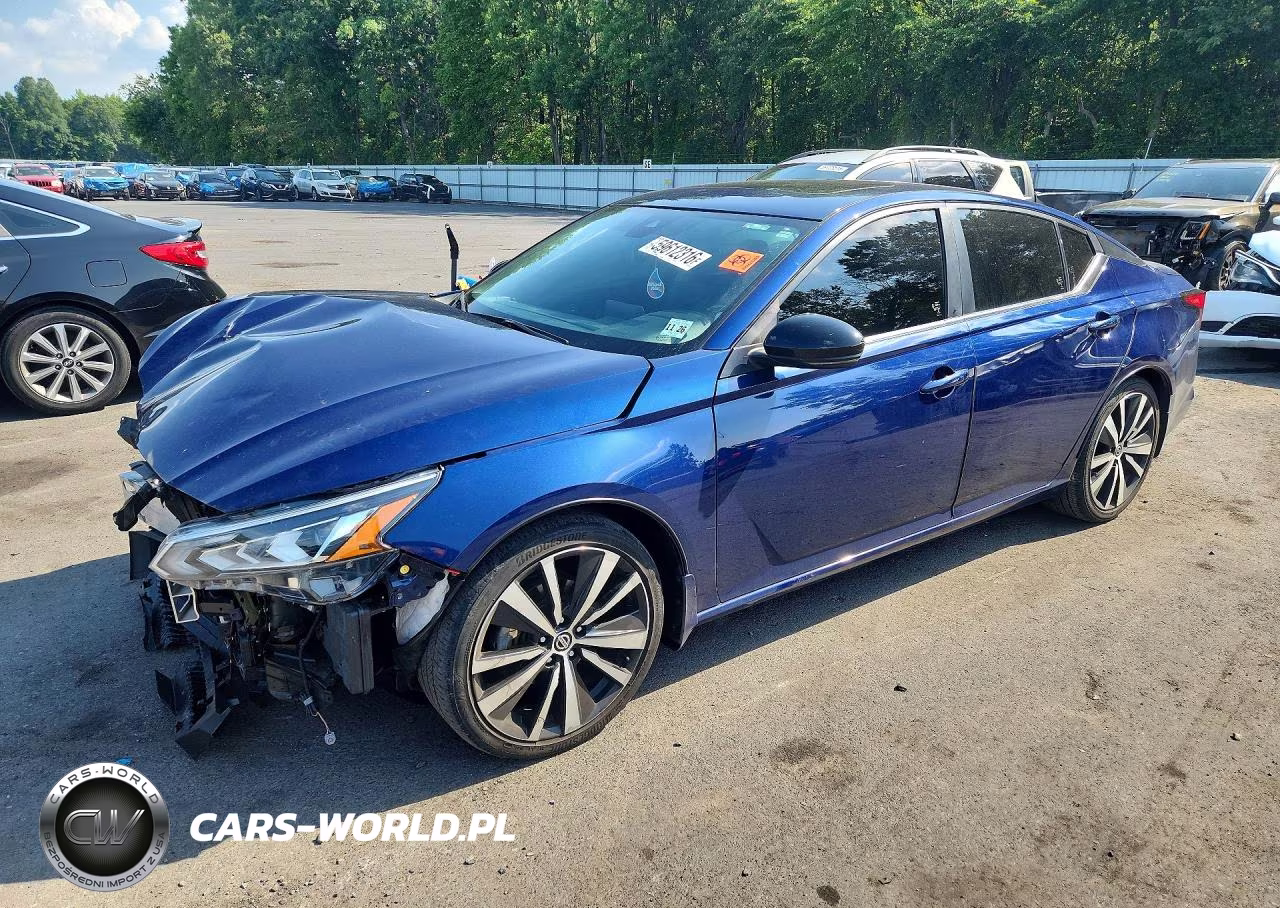 2021 Nissan Altima Sr – zdjęcie 1 z 12